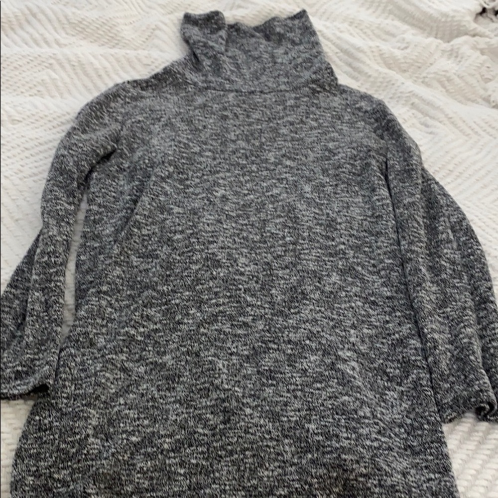 Black & white turtleneck sweater